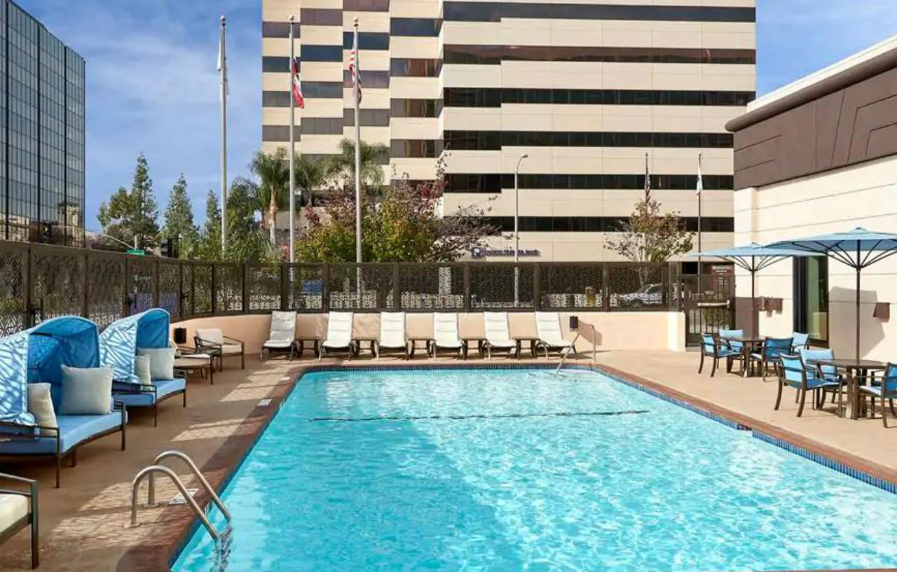 Hotel Hilton Pasadena Exteriér fotografie